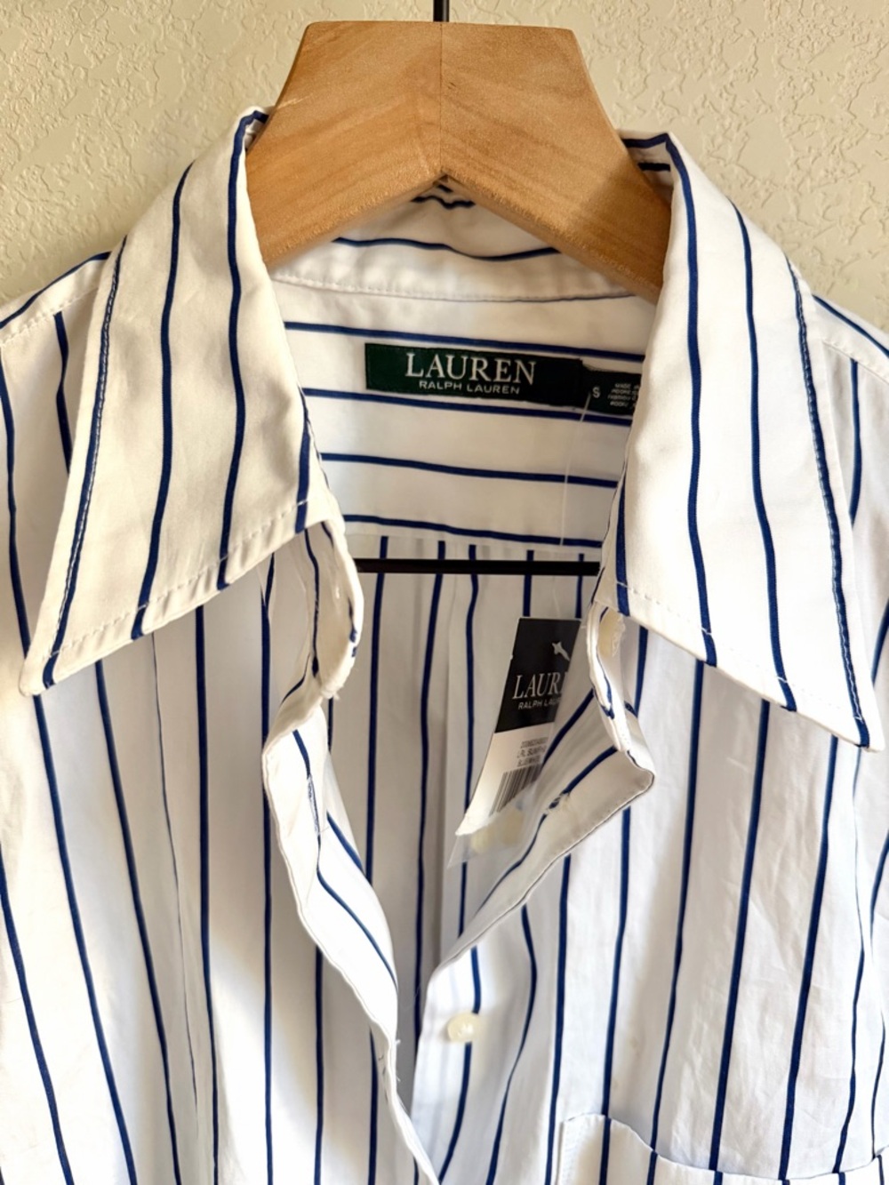NWT Lauren Ralph Lauren White Shirt with Navy Pinstripes - Picture 2 of 3